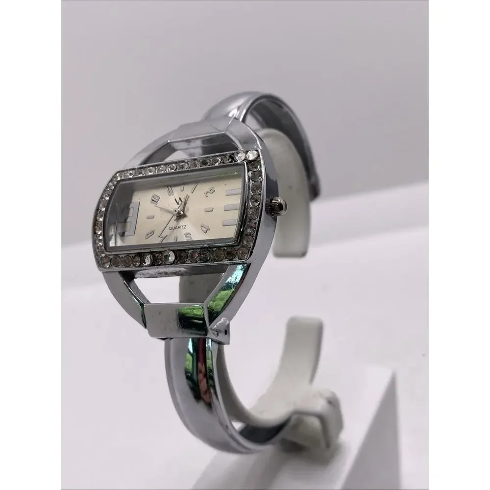 Womens Silver Rhinestonee Cuff Bangle Watch New Battery